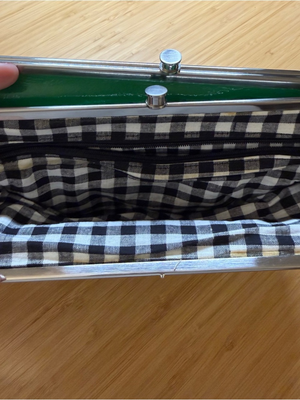 HOBO Green Leather Frame Clutch with Silver Tone Hardware - Picture 5 of 8